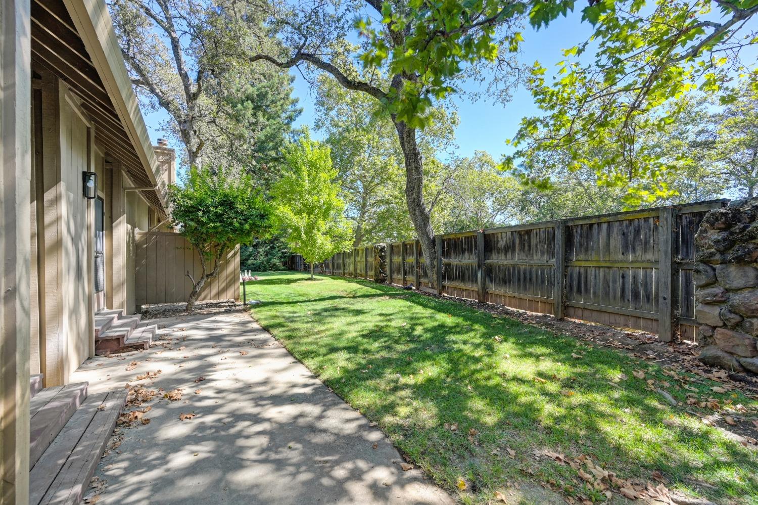 Detail Gallery Image 28 of 31 For 121 Wild River Ln, Folsom,  CA 95630 - 3 Beds | 3 Baths