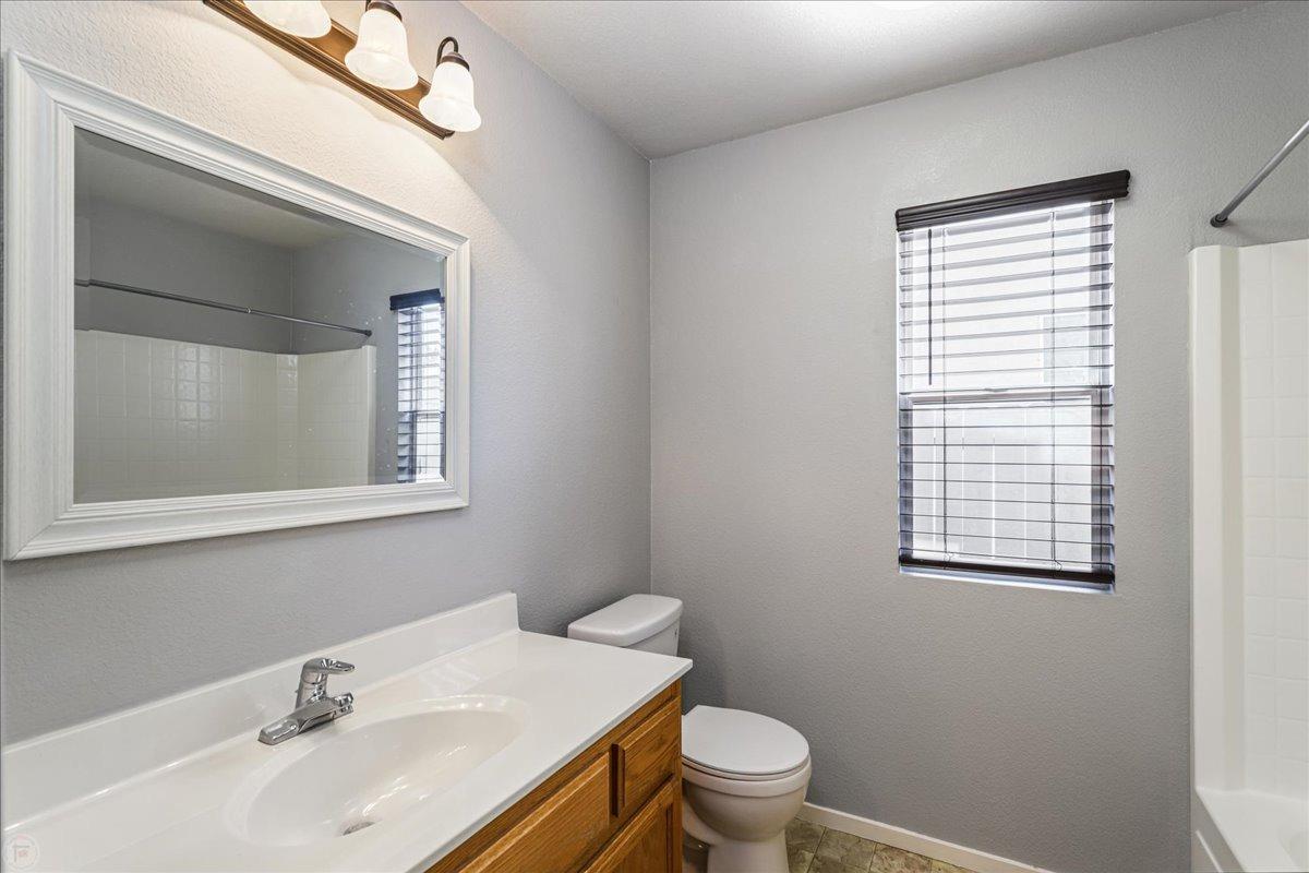 Detail Gallery Image 29 of 41 For 2440 Martin Anthony Ct, Tracy,  CA 95377 - 3 Beds | 2 Baths