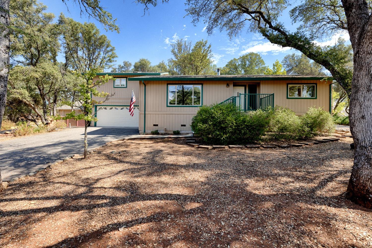 Rolling Hills Court, Auburn, California image 28