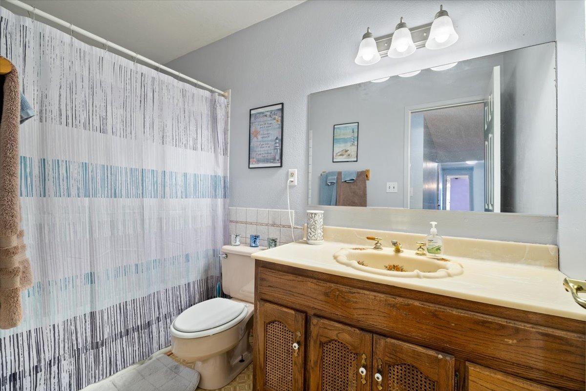 Detail Gallery Image 13 of 51 For 20665 Cedar View Dr, Foresthill,  CA 95631 - 3 Beds | 3/1 Baths