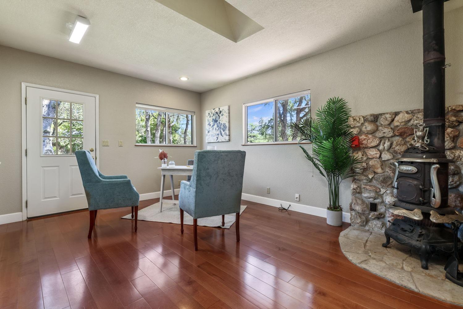 Detail Gallery Image 21 of 63 For 211 Hammond Dr, Auburn,  CA 95603 - 4 Beds | 2 Baths