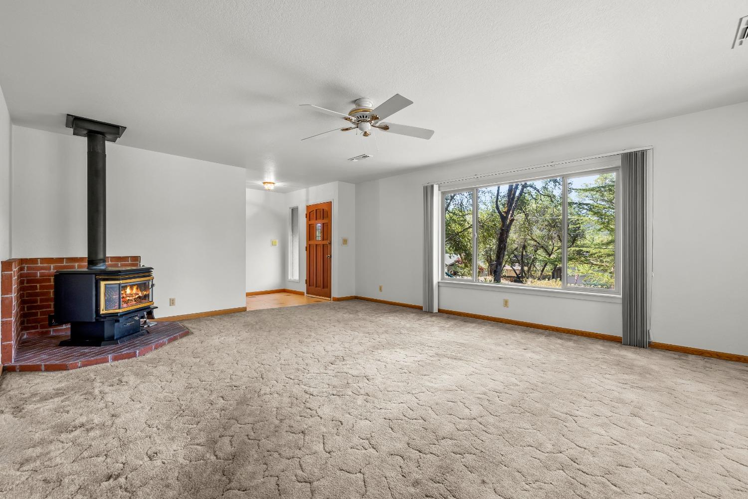 Rolling Hills Court, Auburn, California image 3