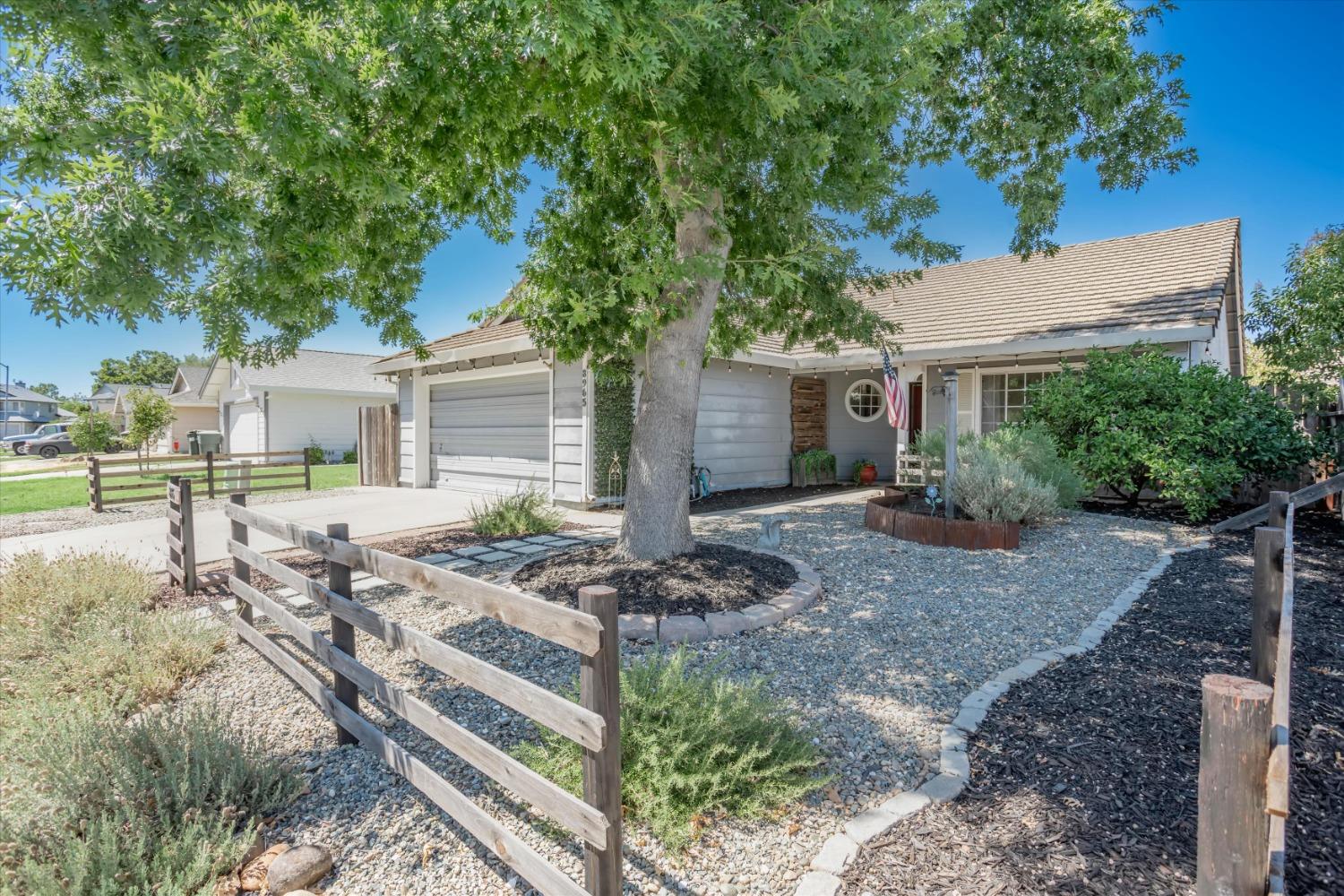 Detail Gallery Image 1 of 1 For 8965 Colombard Way, Sacramento,  CA 95829 - 3 Beds | 2 Baths