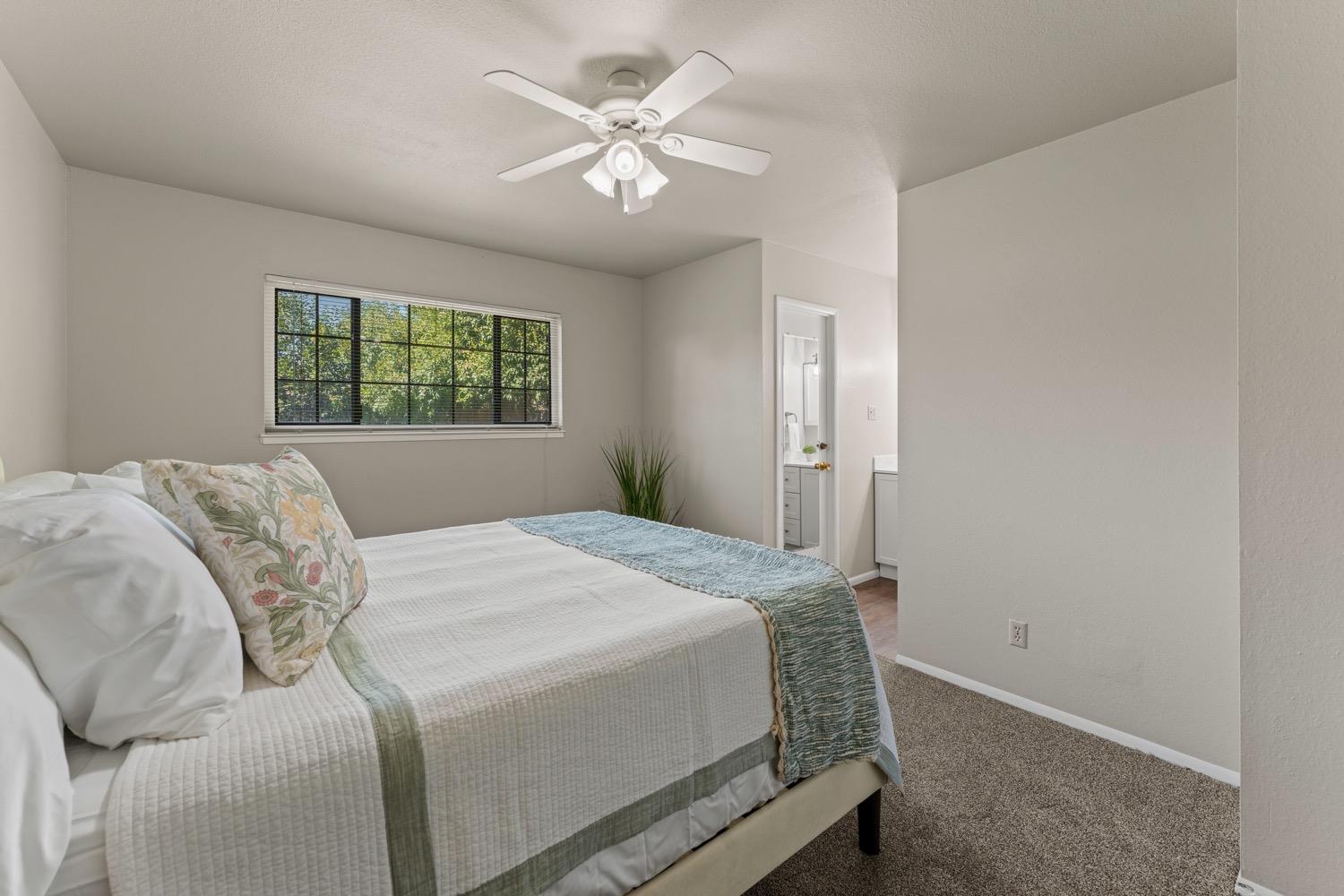 Detail Gallery Image 13 of 30 For 8126 Dart Way, Orangevale,  CA 95662 - 4 Beds | 2 Baths