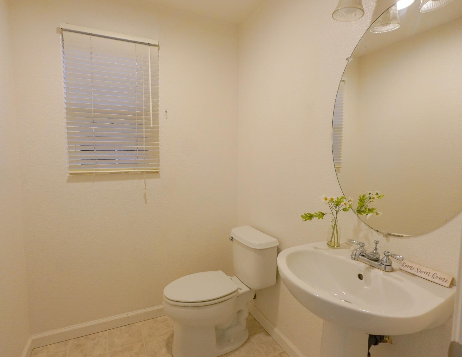 Detail Gallery Image 10 of 19 For 4210 Berryesa Ave, Merced,  CA 95348 - 2 Beds | 2/1 Baths