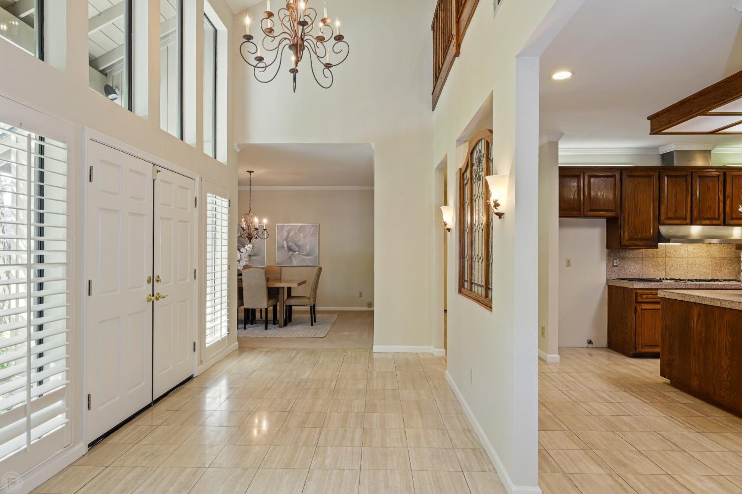 Detail Gallery Image 12 of 81 For 2120 Cove Ct, Stockton,  CA 95204 - 3 Beds | 2/1 Baths