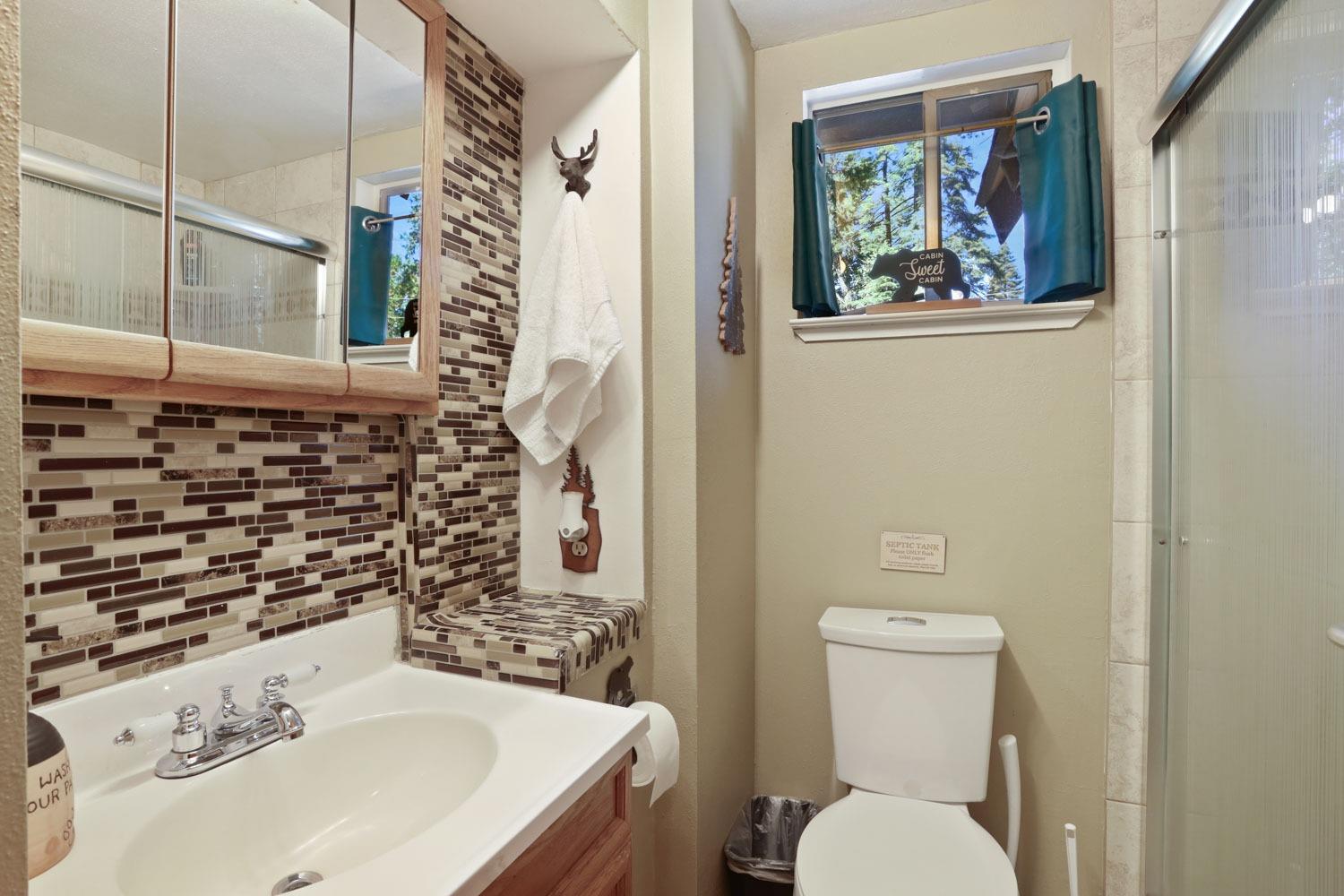 Detail Gallery Image 9 of 45 For 1425 Lilac Dr, Arnold,  CA 95223 - 4 Beds | 2 Baths