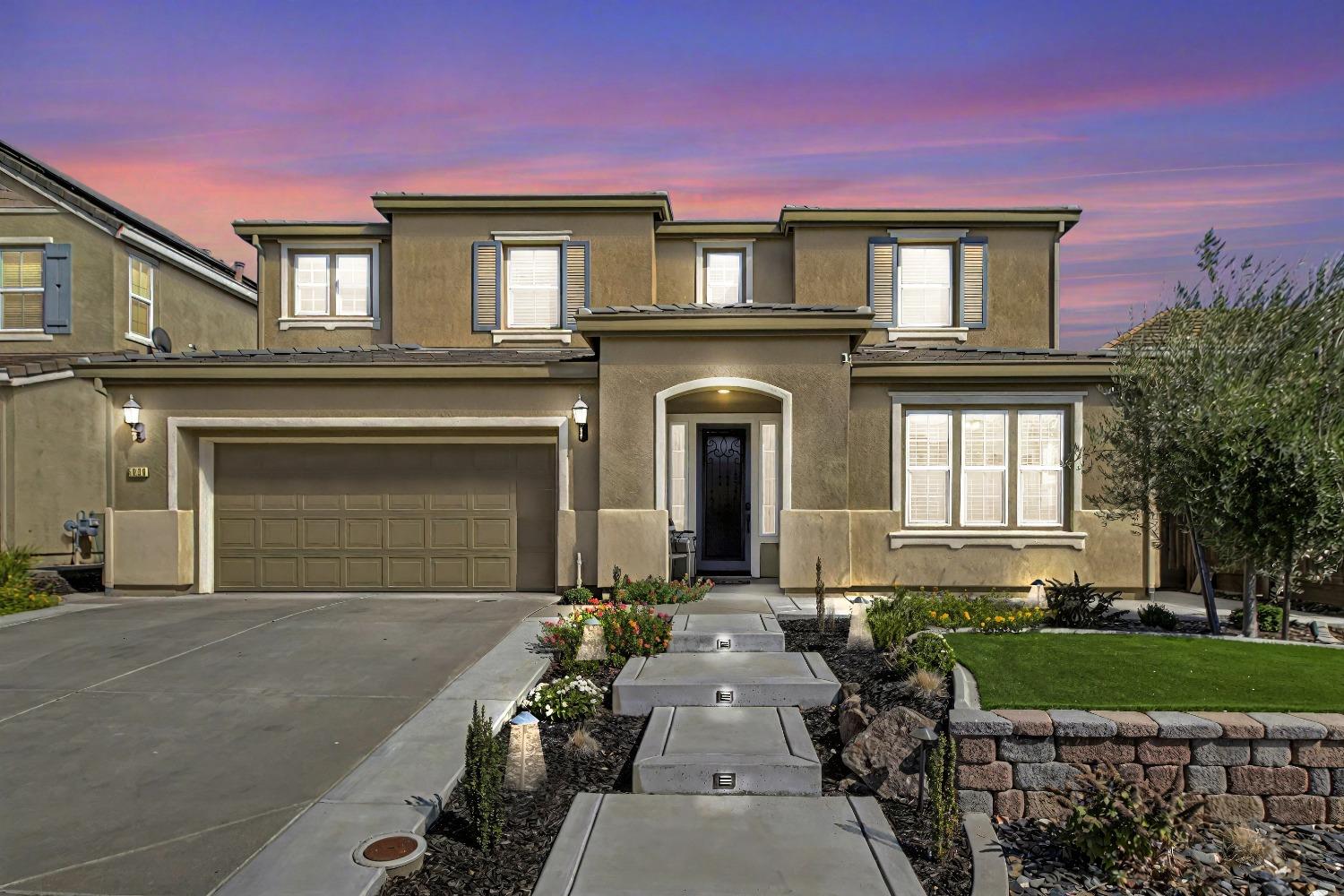 Detail Gallery Image 1 of 1 For 5638 Saratoga Cir, Rocklin,  CA 95765 - 4 Beds | 3/1 Baths