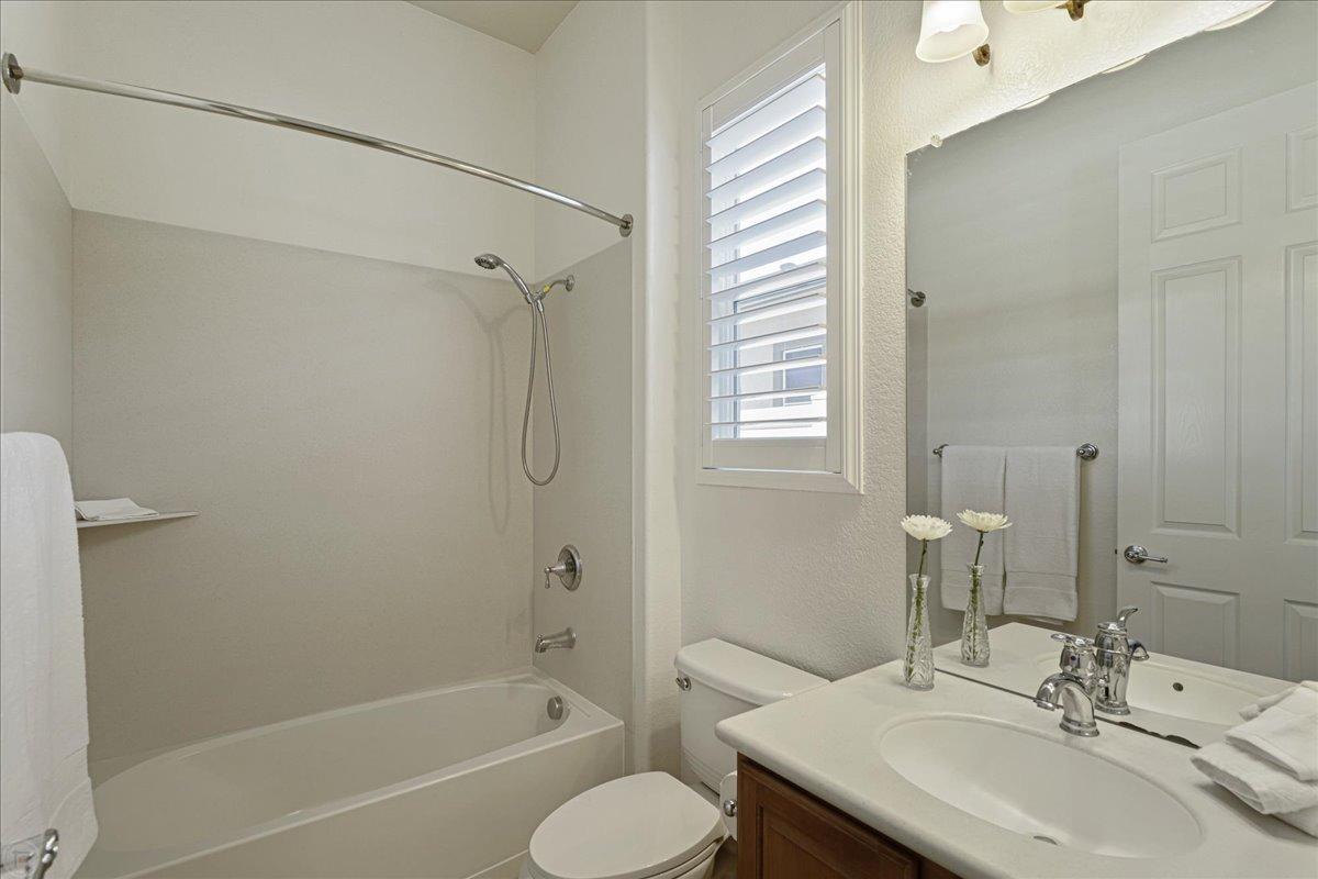 Detail Gallery Image 35 of 99 For 2451 Belle Glade Ln, Manteca,  CA 95336 - 2 Beds | 2/1 Baths