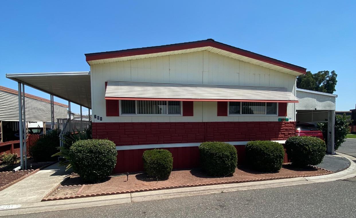 Detail Gallery Image 1 of 16 For 1830 E Yosemite Ave 251, Manteca,  CA 95336 - 2 Beds | 2 Baths