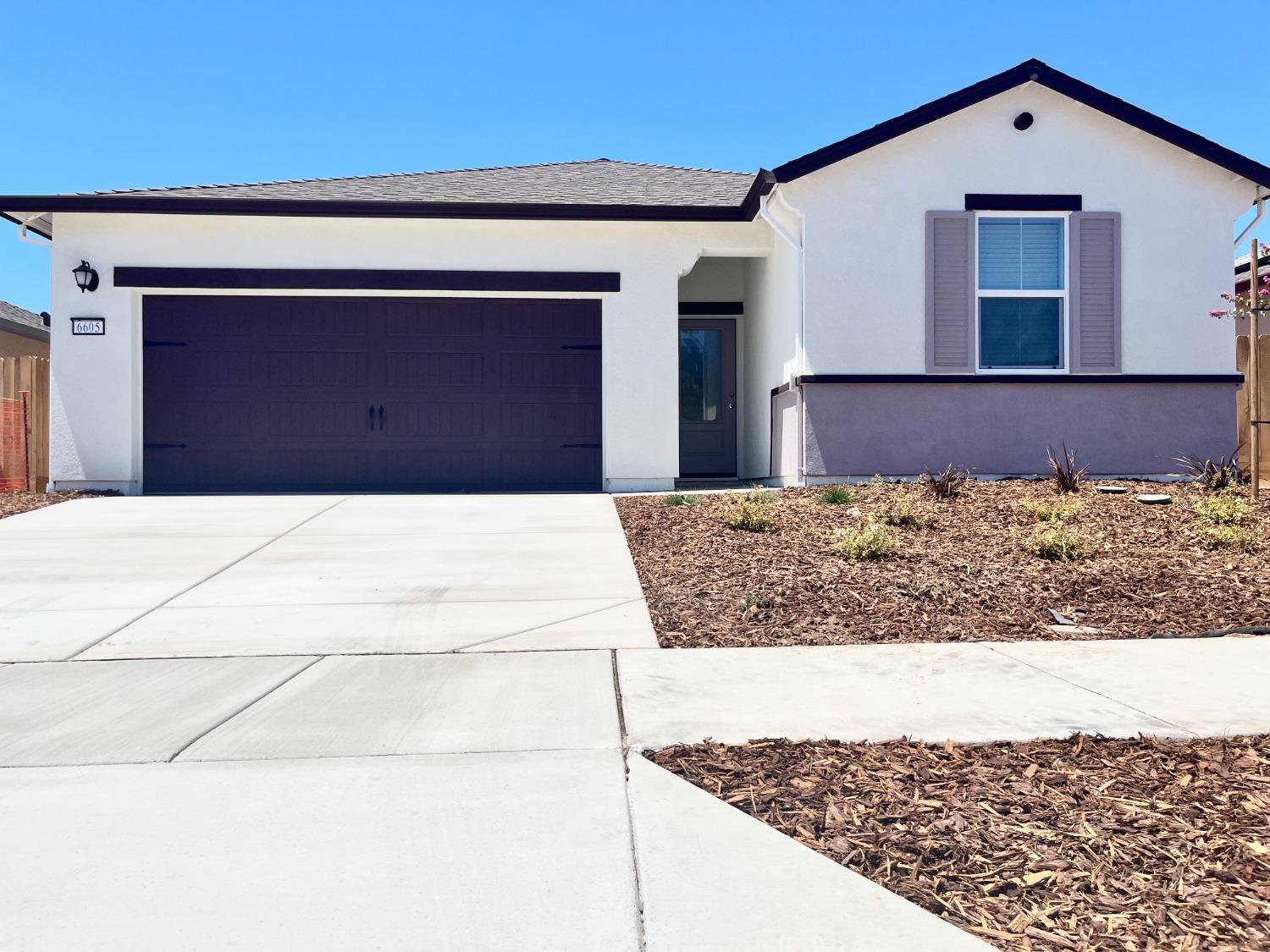 Detail Gallery Image 1 of 1 For 6515 Gallop Ln, Riverbank,  CA 95367 - 3 Beds | 2 Baths