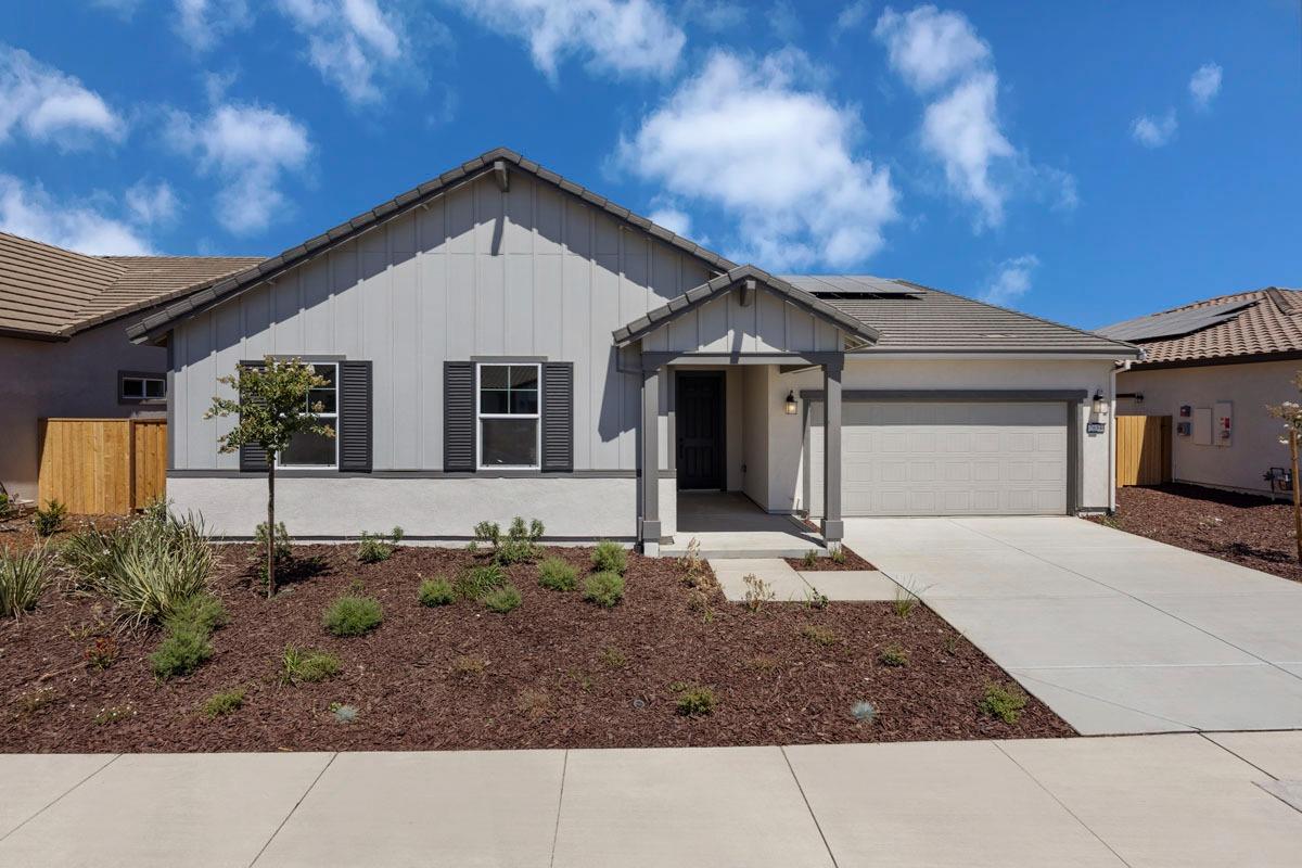 Detail Gallery Image 1 of 28 For 2653 Grove St, Lodi,  CA 95242 - 4 Beds | 2/1 Baths