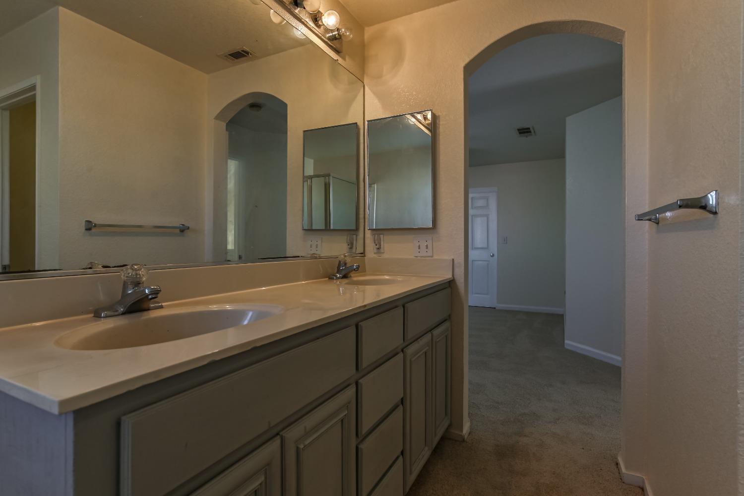 Detail Gallery Image 33 of 43 For 5631 Vintage Cir, Stockton,  CA 95219 - 3 Beds | 2/1 Baths