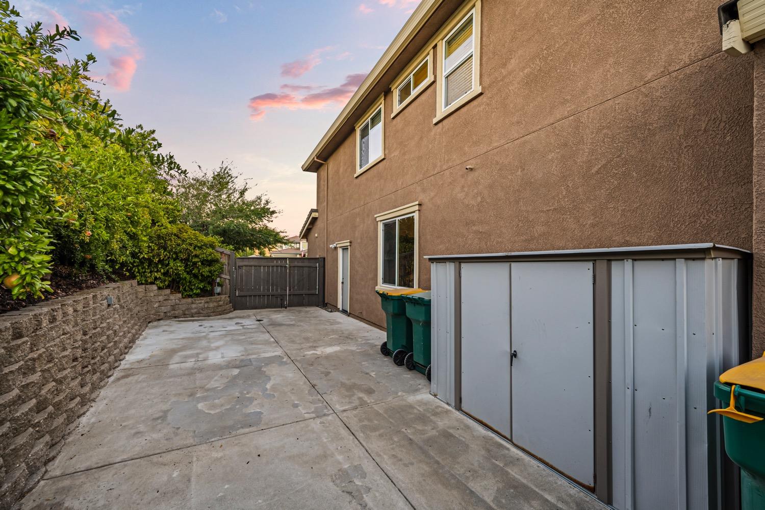 Detail Gallery Image 55 of 67 For 2049 Larkstone Pl, El Dorado Hills,  CA 95762 - 5 Beds | 3 Baths