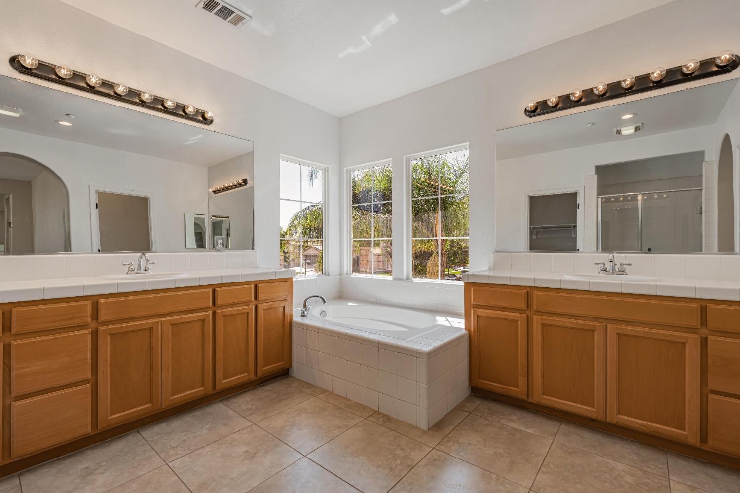 Detail Gallery Image 51 of 63 For 16533 Upper Pasture, Lathrop,  CA 95330 - 6 Beds | 4 Baths