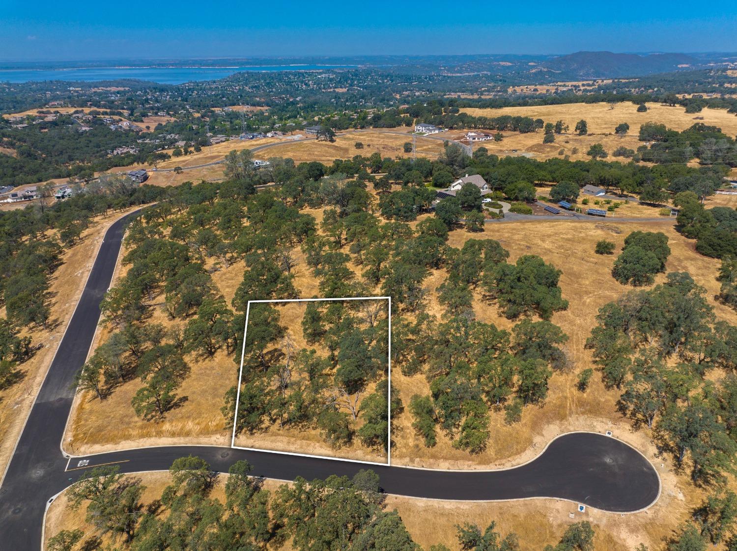 Detail Gallery Image 4 of 11 For 734 Peabody Ct, El Dorado Hills,  CA 95762 - – Beds | – Baths