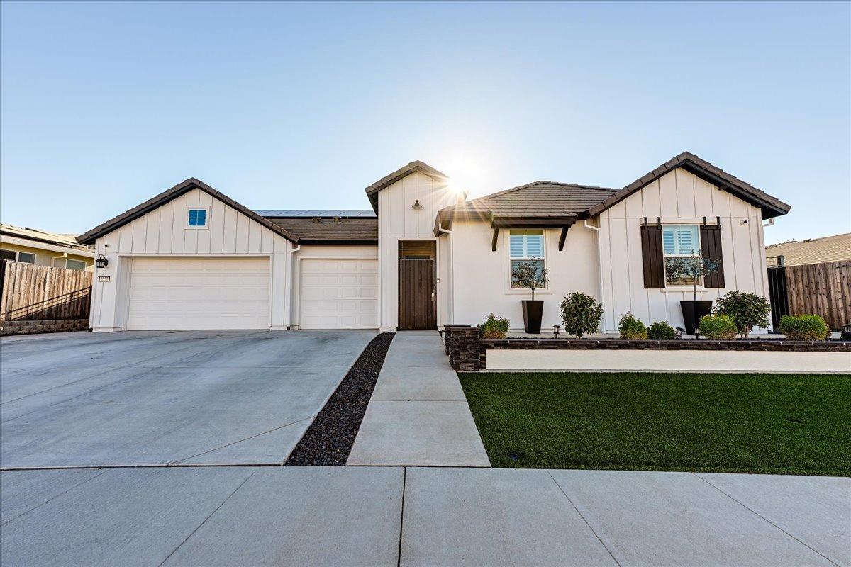 Detail Gallery Image 1 of 1 For 2557 Mariani Way, Lincoln,  CA 95648 - 4 Beds | 3/1 Baths