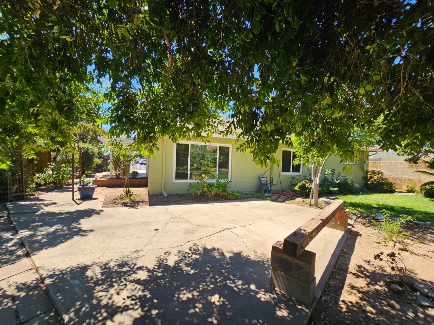 Detail Gallery Image 55 of 63 For 4717 42nd Ave, Sacramento,  CA 95824 - 4 Beds | 2 Baths