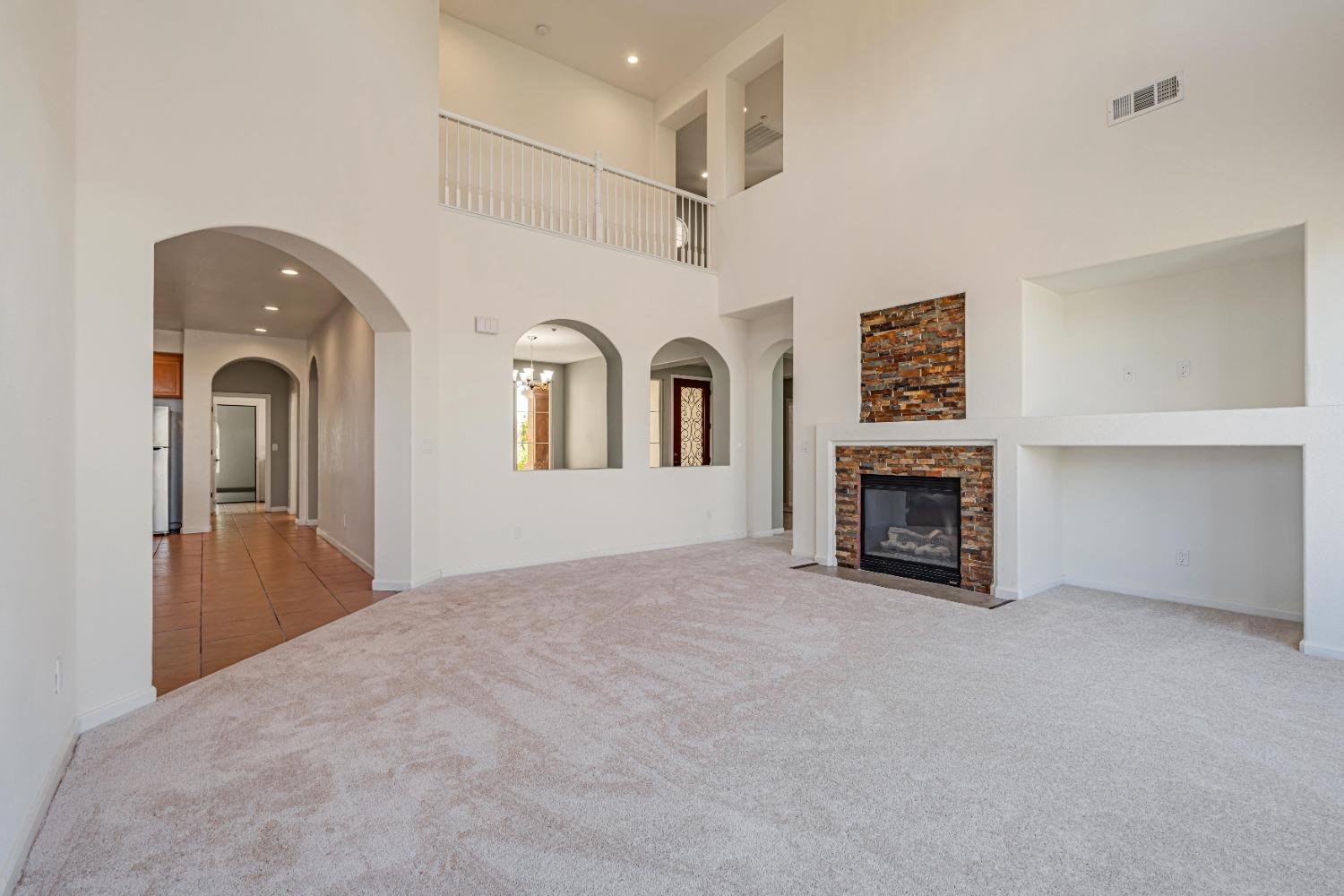 Detail Gallery Image 11 of 63 For 16533 Upper Pasture, Lathrop,  CA 95330 - 6 Beds | 4 Baths