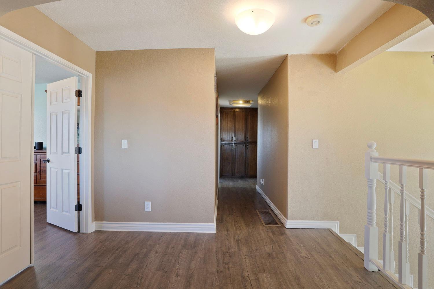 Detail Gallery Image 31 of 58 For 9708 Enchantment Ln, Stockton,  CA 95209 - 4 Beds | 2/1 Baths