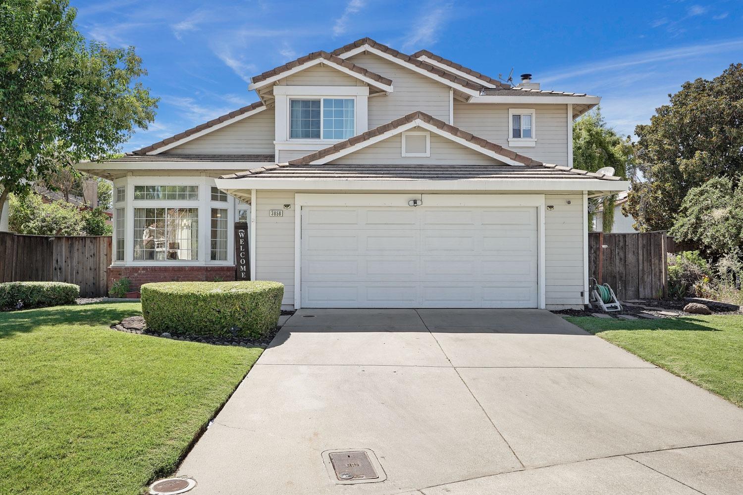 Detail Gallery Image 1 of 41 For 3858 Jacarandas Ct, Stockton,  CA 95206 - 3 Beds | 2/1 Baths