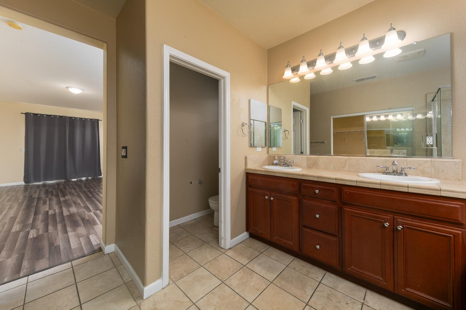 Detail Gallery Image 19 of 43 For 536 Lake Park Ct, Oakley,  CA 94561 - 4 Beds | 2 Baths