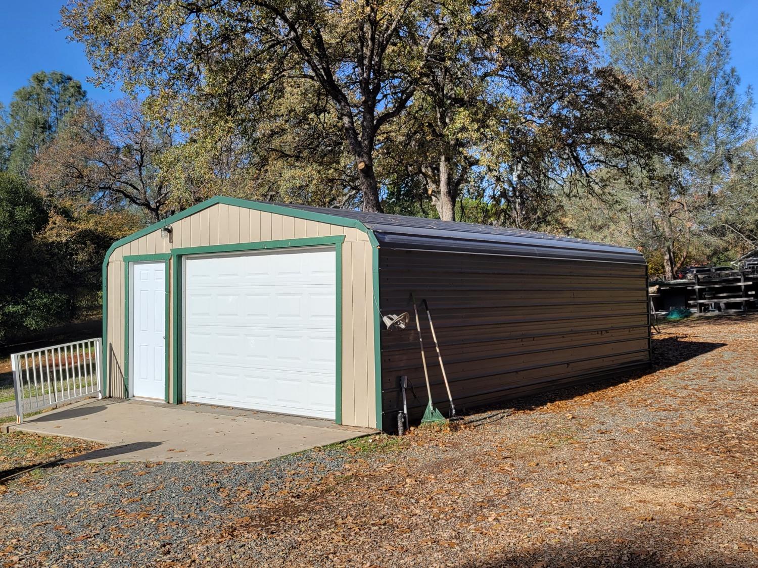 Detail Gallery Image 4 of 28 For 21792 Trotter Rd, Grass Valley,  CA 95949 - 3 Beds | 2 Baths