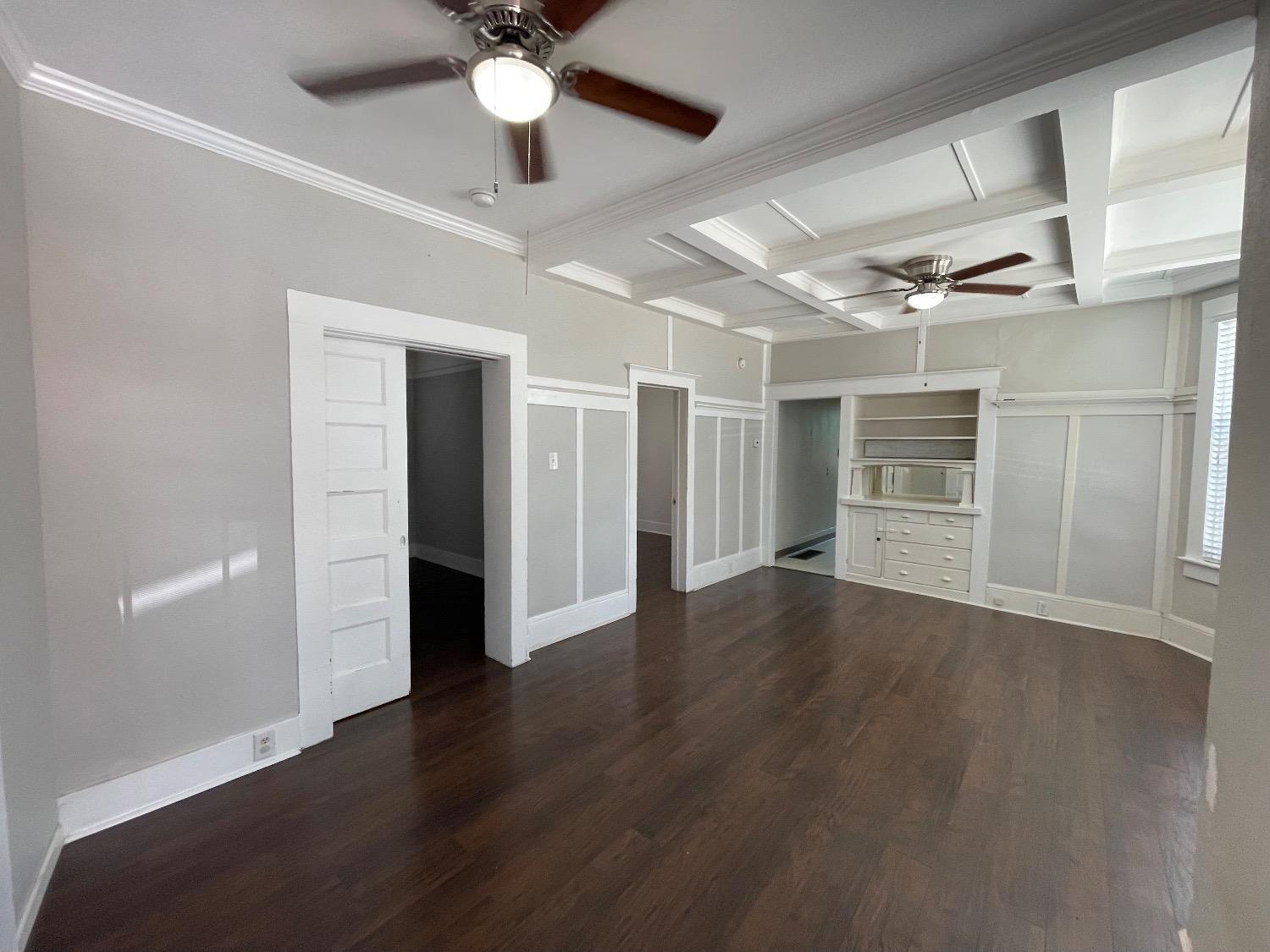 Detail Gallery Image 11 of 31 For 150 E Pine St, Stockton,  CA 95204 - 3 Beds | 2/1 Baths