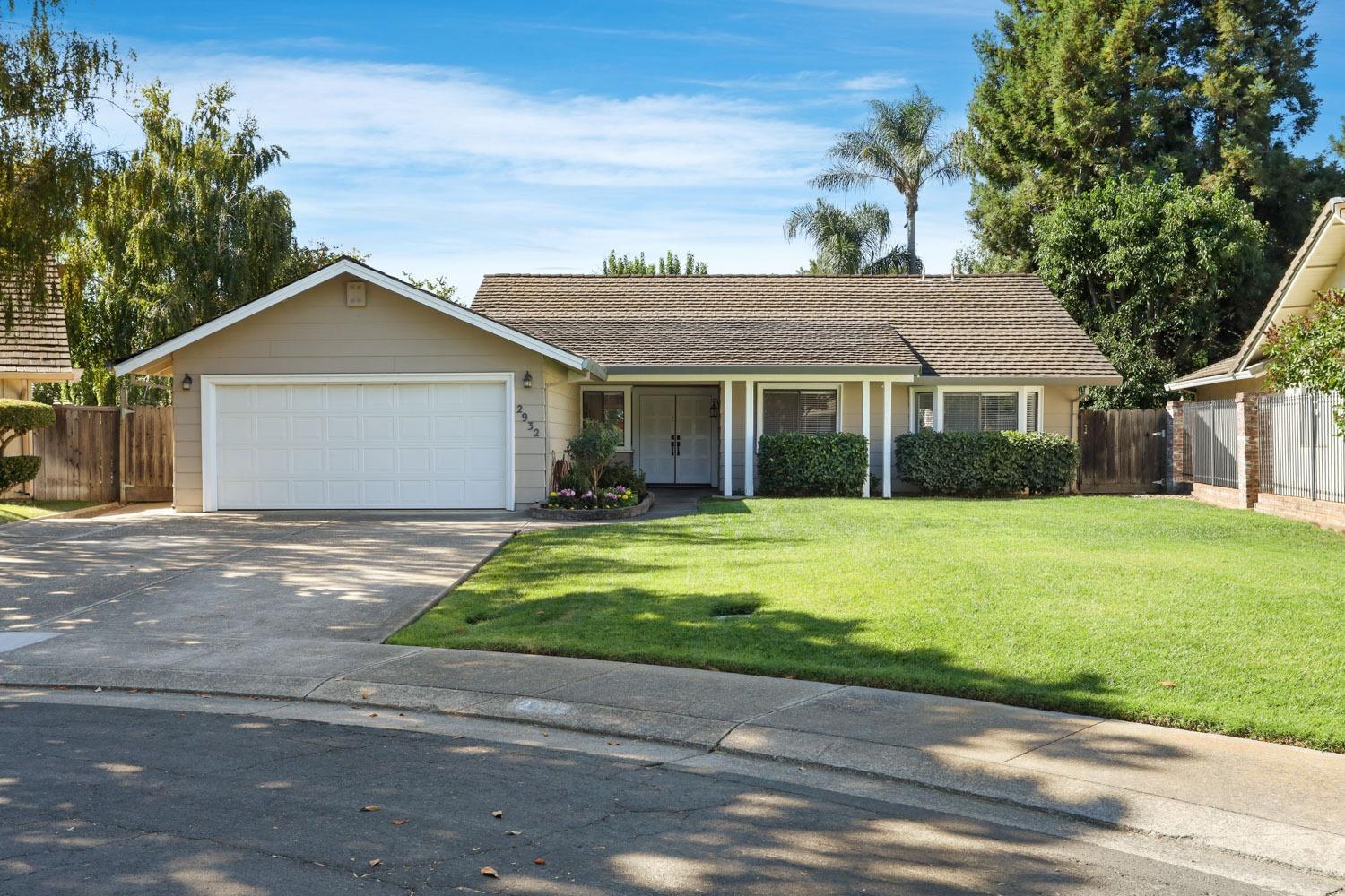 Detail Gallery Image 1 of 53 For 2932 White Sand Ct, Stockton,  CA 95219 - 4 Beds | 2 Baths