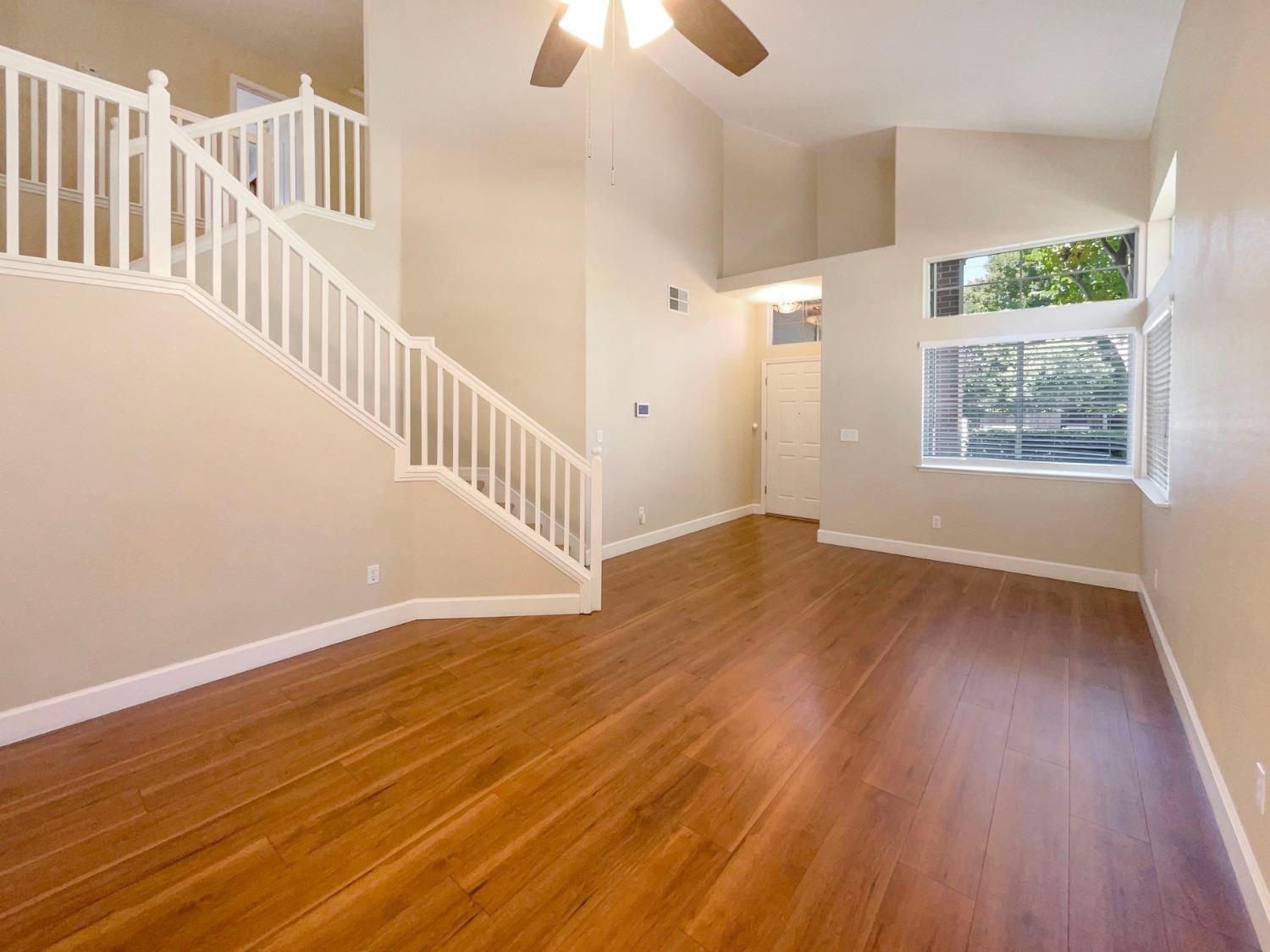 Detail Gallery Image 11 of 29 For 902 Fitzroy Ct, Roseville,  CA 95747 - 4 Beds | 2/1 Baths