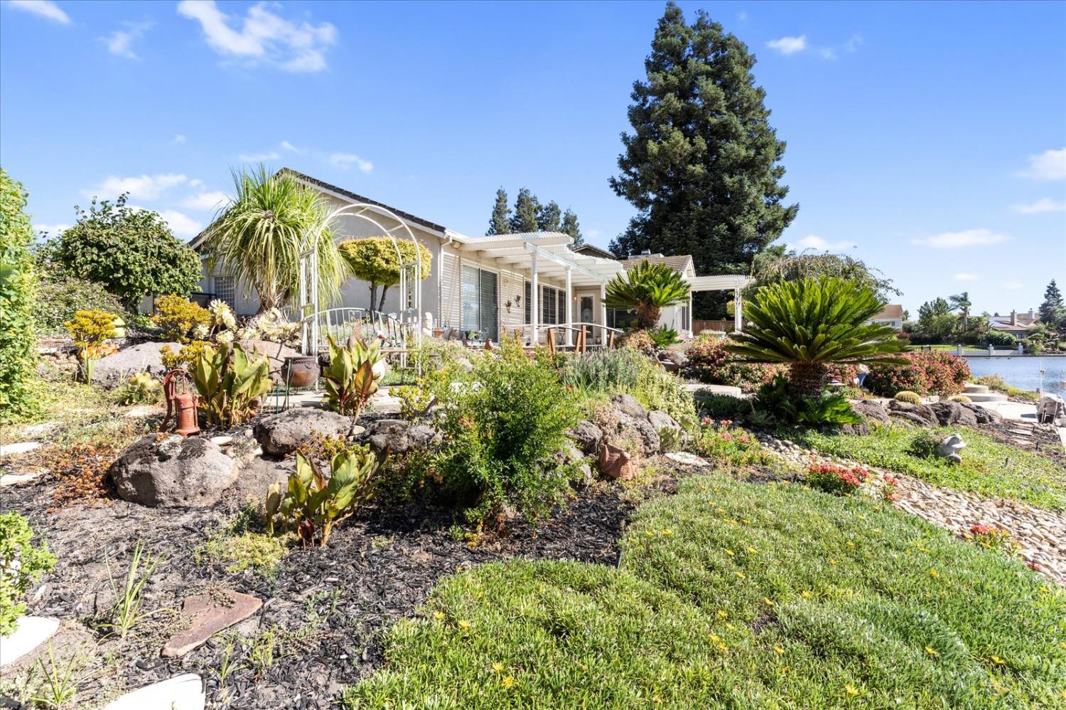 Detail Gallery Image 64 of 84 For 10325 Oak Shores Ct, Stockton,  CA 95209 - 4 Beds | 2/1 Baths