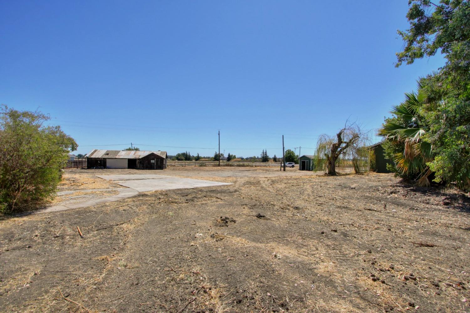 Jefferson Boulevard, West Sacramento, California image 17