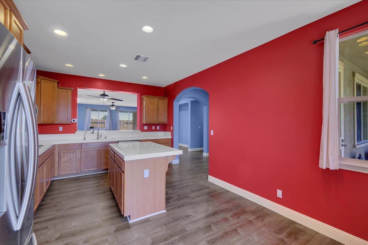 Detail Gallery Image 5 of 41 For 1454 Tarrant Dr, Olivehurst,  CA 95961 - 3 Beds | 2 Baths