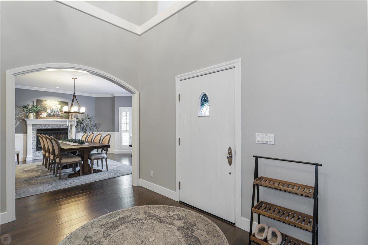 Detail Gallery Image 9 of 99 For 5184 Los Cerritos Dr, Stockton,  CA 95212 - 5 Beds | 4/1 Baths