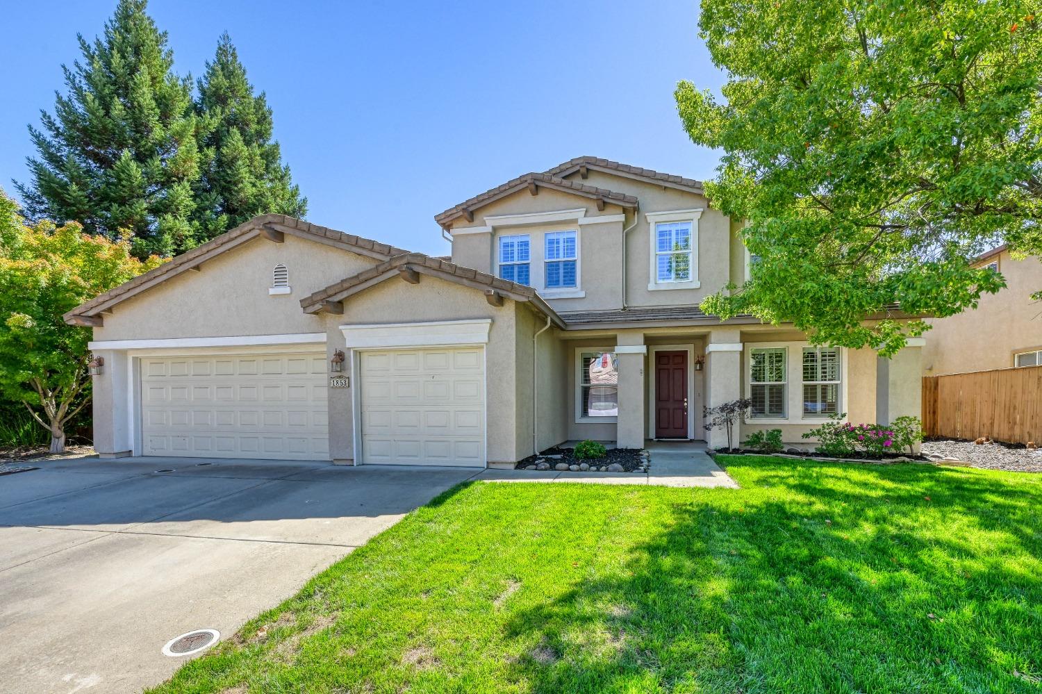 Detail Gallery Image 1 of 1 For 1853 Casterbridge Dr, Roseville,  CA 95747 - 4 Beds | 2/1 Baths