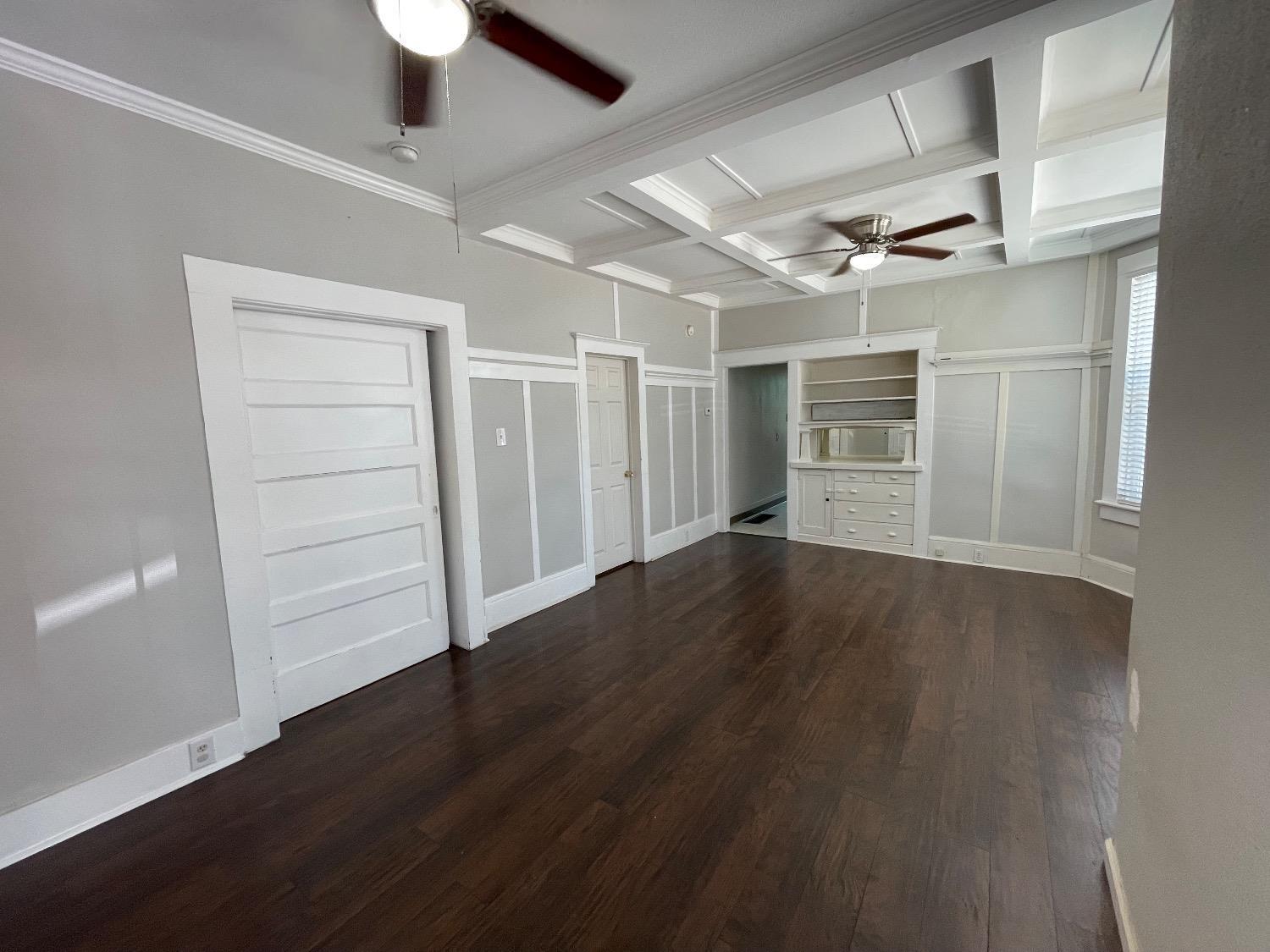 Detail Gallery Image 14 of 31 For 150 E Pine St, Stockton,  CA 95204 - 3 Beds | 2/1 Baths