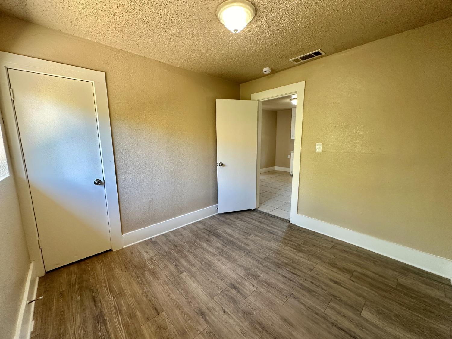 Detail Gallery Image 17 of 21 For 1611 S Hazelwood Blvd, Fresno,  CA 93702 - 3 Beds | 1 Baths