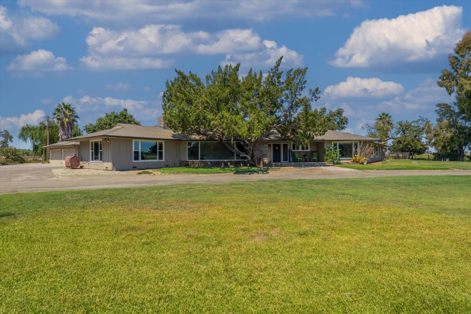 Detail Gallery Image 5 of 95 For 7271 Gridley Rd, Colusa,  CA 95932 - 4 Beds | 4/2 Baths