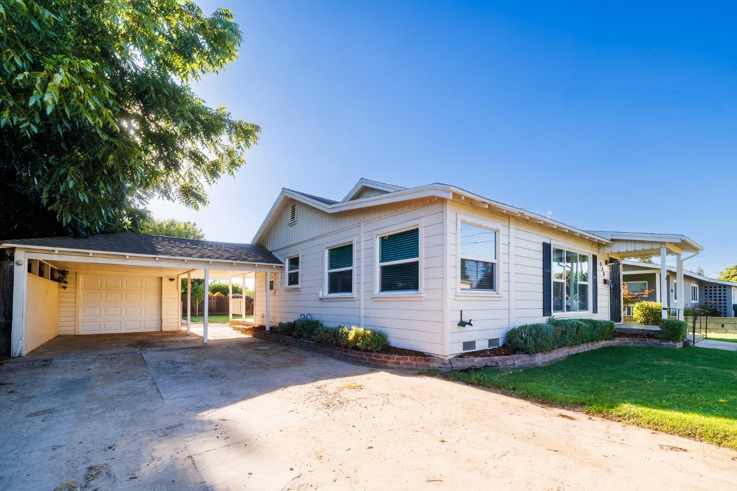 Detail Gallery Image 3 of 37 For 358 N Berkeley Ave, Turlock,  CA 95380 - 3 Beds | 2 Baths