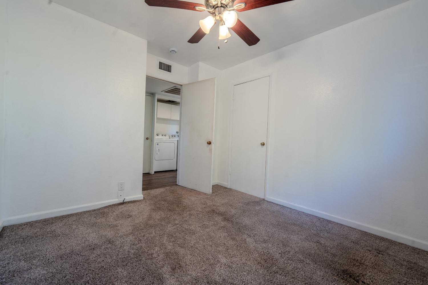 Detail Gallery Image 16 of 27 For 1540 Wakefield Way, Sacramento,  CA 95822 - 3 Beds | 2 Baths