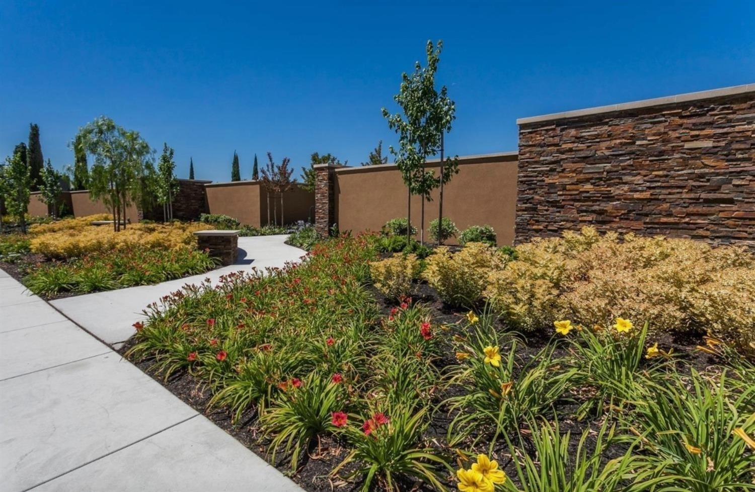 Detail Gallery Image 12 of 15 For 1319 Trey Way, Modesto,  CA 95356 - 2 Beds | 2/1 Baths