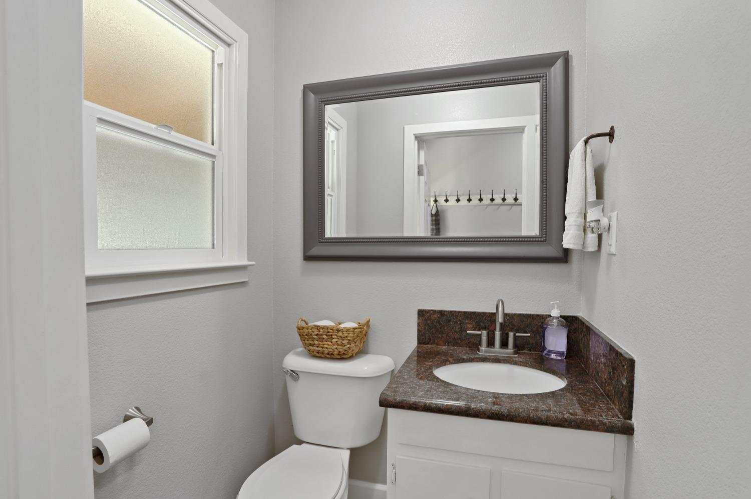 Detail Gallery Image 29 of 60 For 10256 E Eight Mile Rd, Stockton,  CA 95212 - 4 Beds | 2/1 Baths