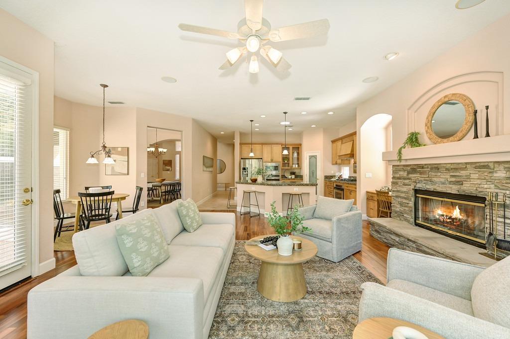 Detail Gallery Image 15 of 47 For 3460 Brittany Way, El Dorado Hills,  CA 95762 - 4 Beds | 2/1 Baths