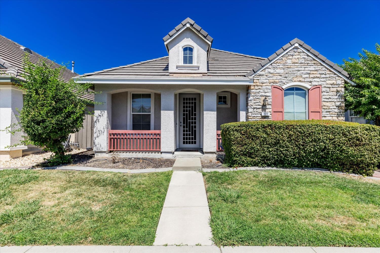 Detail Gallery Image 1 of 1 For 1911 Acari Ave, Sacramento,  CA 95835 - 3 Beds | 2 Baths