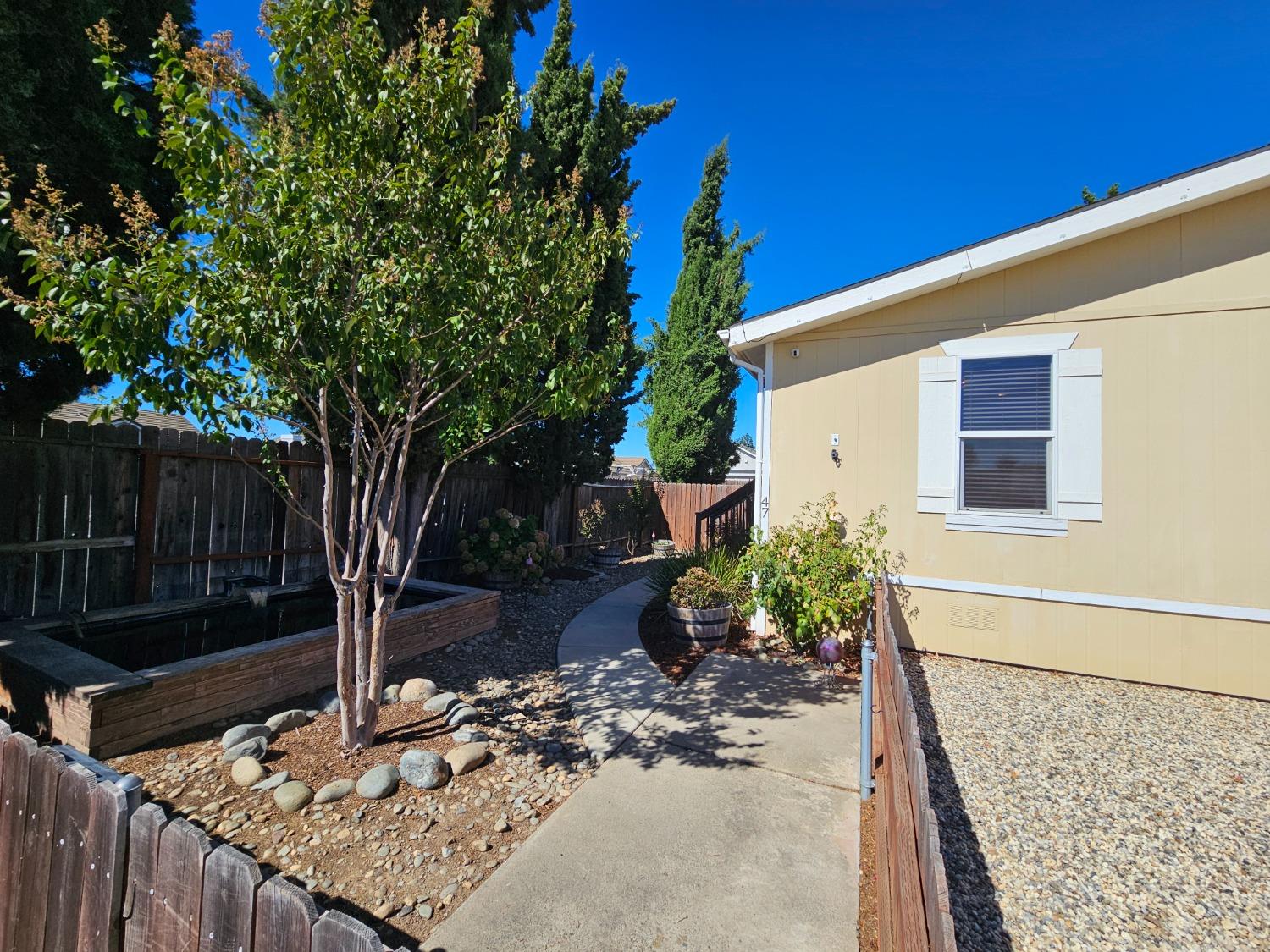 Detail Gallery Image 3 of 32 For 8476 W Stockton Blvd 47, Elk Grove,  CA 95758 - 2 Beds | 2 Baths