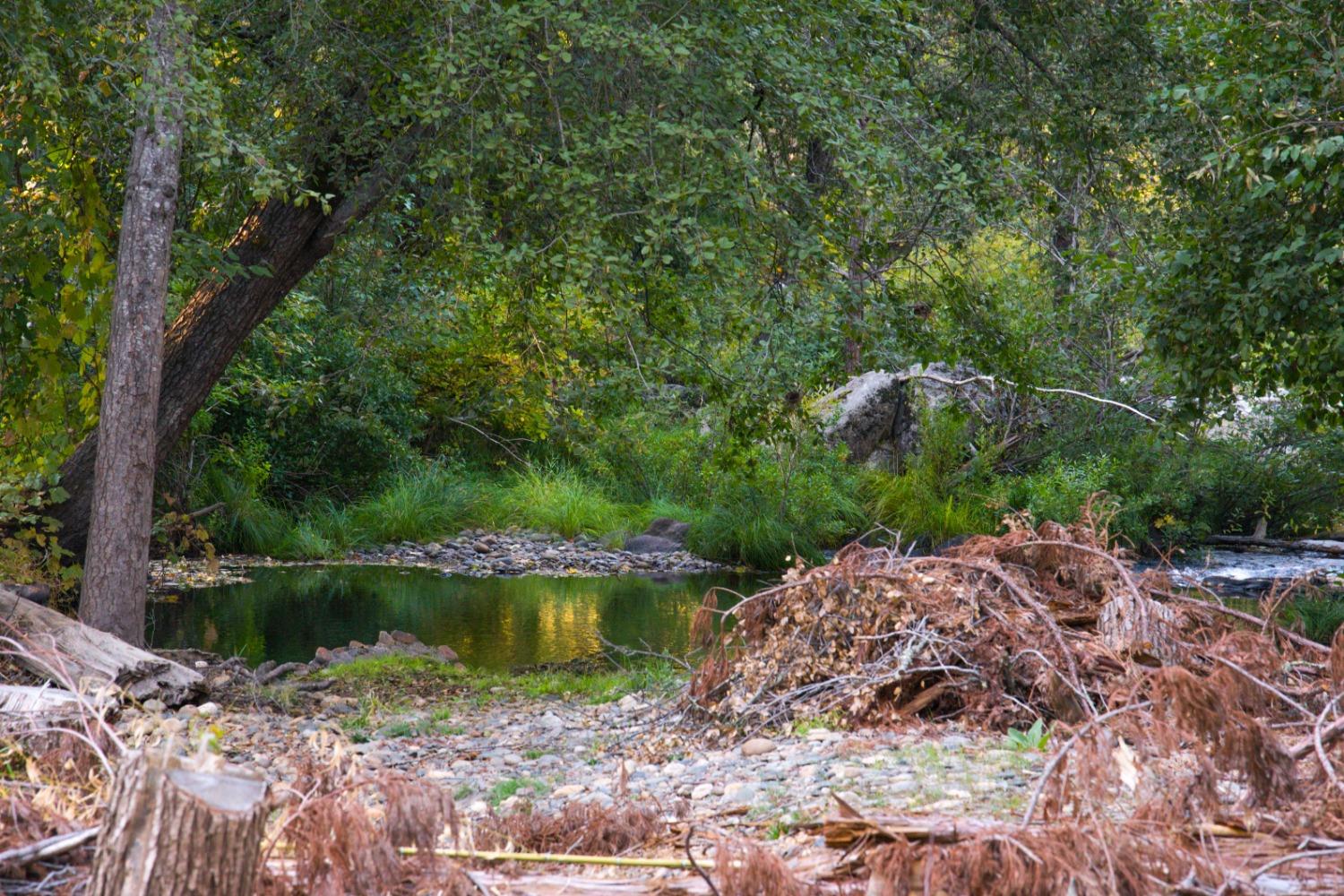 Stream Way, Somerset, California image 30