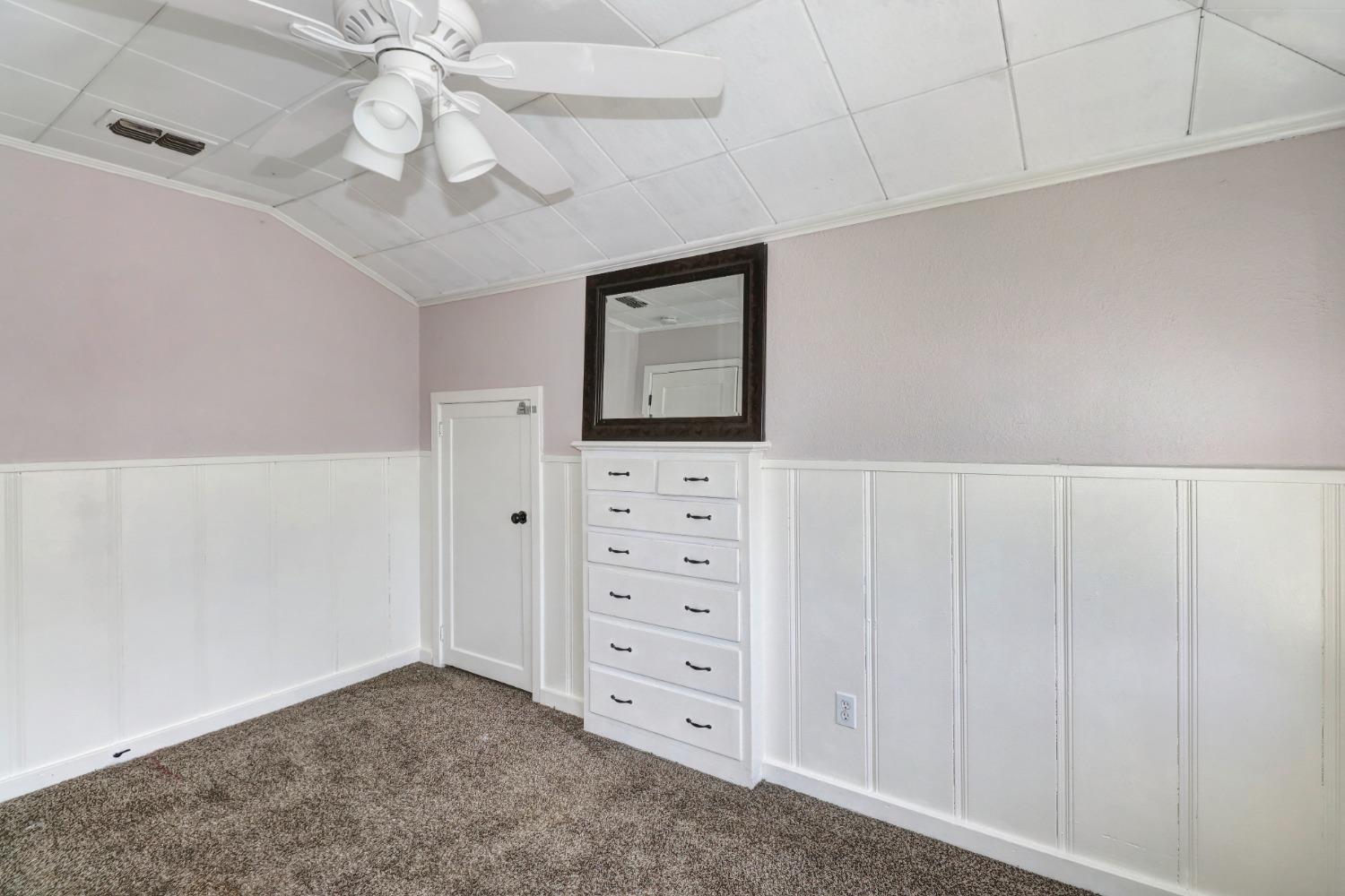 Detail Gallery Image 23 of 35 For 3808 La Solidad, Sacramento,  CA 95820 - 4 Beds | 2 Baths