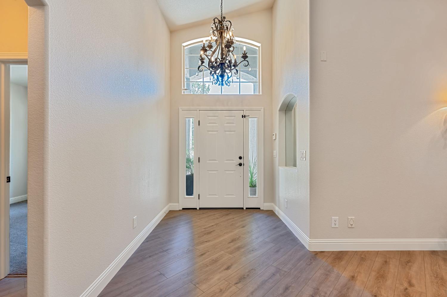 Detail Gallery Image 16 of 55 For 11235 Dry Creek Rd, Auburn,  CA 95602 - 3 Beds | 2 Baths