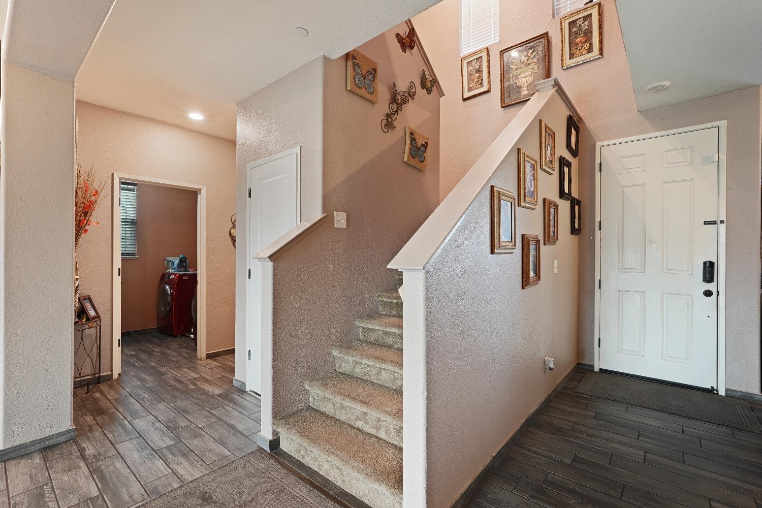 Detail Gallery Image 10 of 22 For 3515 Carly Dr, Stockton,  CA 95205 - 3 Beds | 2/1 Baths