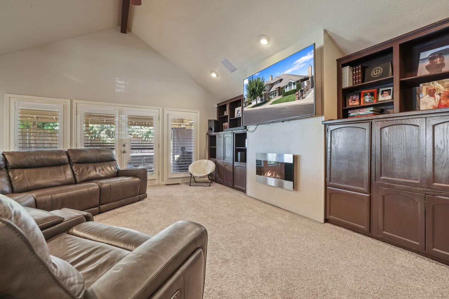 Detail Gallery Image 29 of 60 For 409 Cottonwood Dr, Modesto,  CA 95356 - 4 Beds | 4 Baths